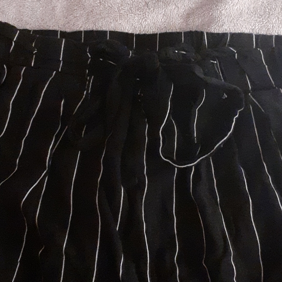 Pants - Picture 2 of 3